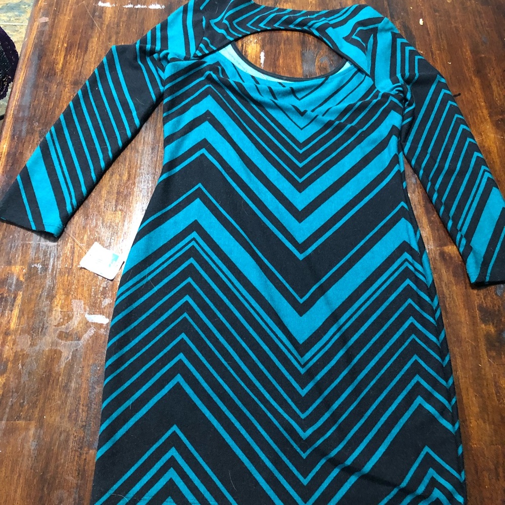 Black and blue chevron